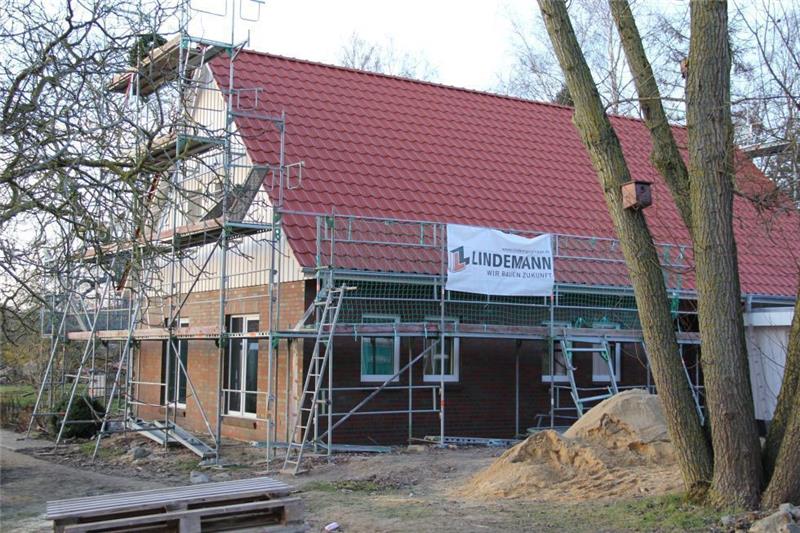 Auf dem Grundstück des VSM in Bassenfleth ensteht ein neues Gebäude mit Gruppen- und Therapieräumen.