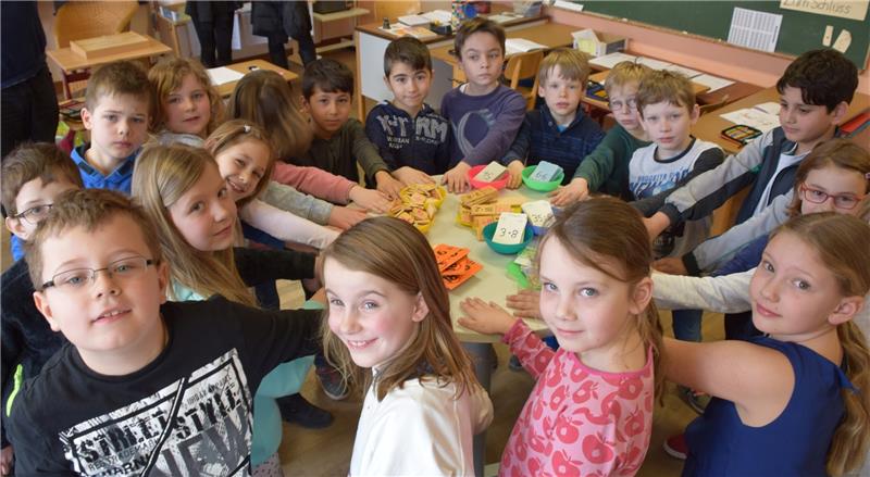 Runde Tische haben die Jorker Grundschüler schon – in ihren Klassenzimmern