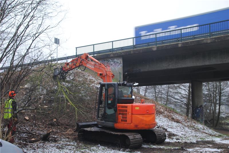 Vorbereitung für den Bau der neuen B73-Brücke in Buxtehude