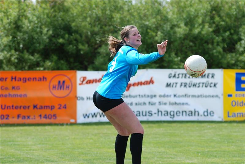 Faustball: Frauen vom TSV Hagenah steigen ab