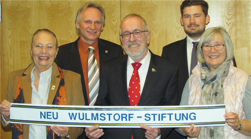 Der Stiftungsrat kümmert sich um den sachgerechten Einsatz der Mittel: Anneliese Scheppelmann, Jörg Schröder, Wolf Rosenzweig, Thomas Stender und Ursula Pehmöller gehören ihm an.