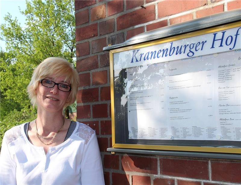 Die Gräpeler Gastronomin Karin Plate ist seit eineinhalb Jahren auch für die Angebote im „ Kranenburger Hof“ verantwortlich.