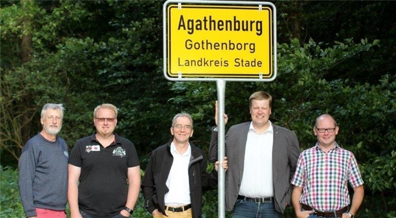 Die Kandidaten in Agathenburg (von links): Christoph Schenck, Jens Marschewski, Andreas Feller, Stefan Heins und Jörg Blohm. Foto CDU