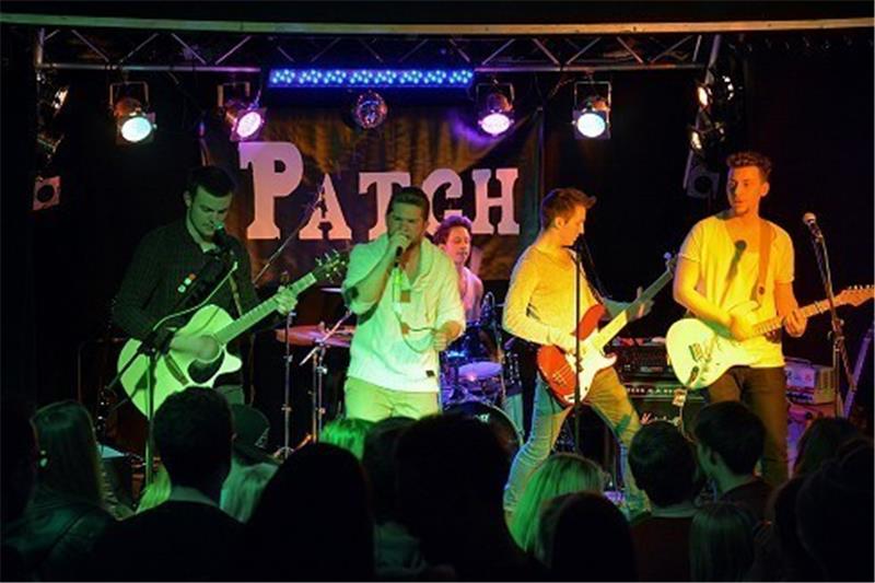 Die Rock-Pop-Band "Patch" eröffnete den Konzertabend. Fotos Beneke