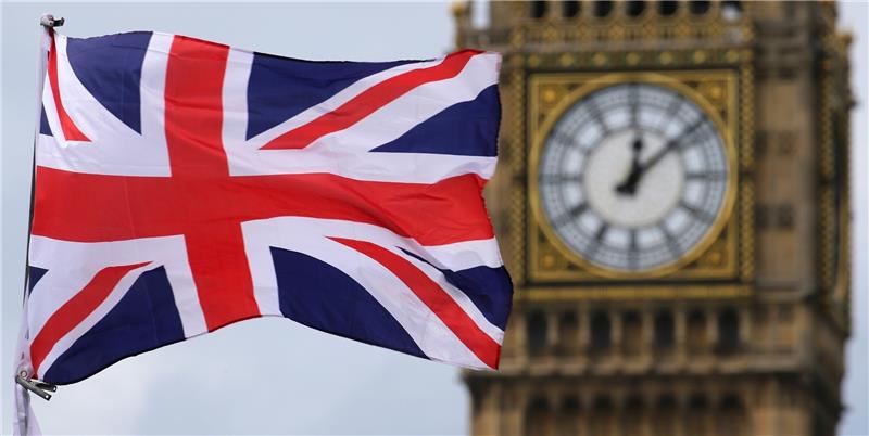 Die berühmteste Turmuhr und Sinnbild für Nationalstolz: Der Big Ben. Die Briten haben für den Austritt aus der EU gestimmt . Foto Kappeler/dpa