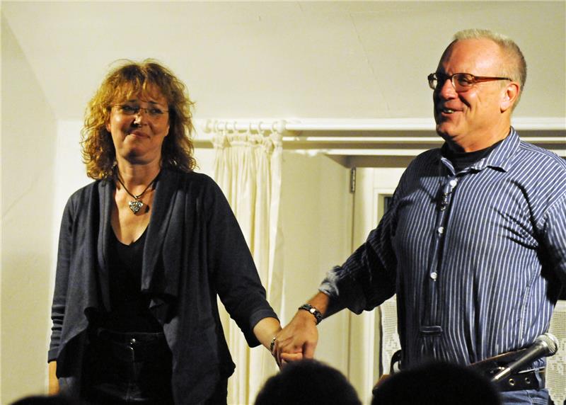 Plattdeutscher Abend in Düdenbüttel Ilka Brüggemann-Buck und Lars-Luis Linek. Foto Borchers