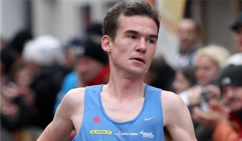 Marathon-Ass Gabius will sich als Hamburger Olympia-Botschafter engagieren. Foto Frey/dpa