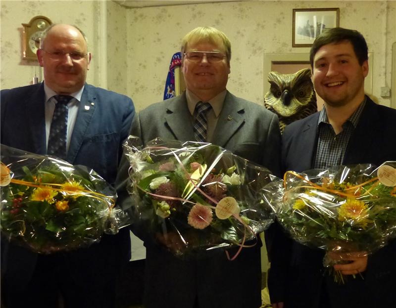 Neue Bürgermeister : Klaus-Peter Borchers-Saß (Mitte) mit den Stellvertretern Detlef Maretzki (links) und Piotr Sak.