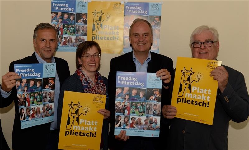 Sie setzen sich für Plattdeutsch ein: Hans-Hinrich Kahrs, Isa Steffens, Dr. Hans-Eckhard Dannenberg und Heinz Mügge (von links). Foto Kordländer