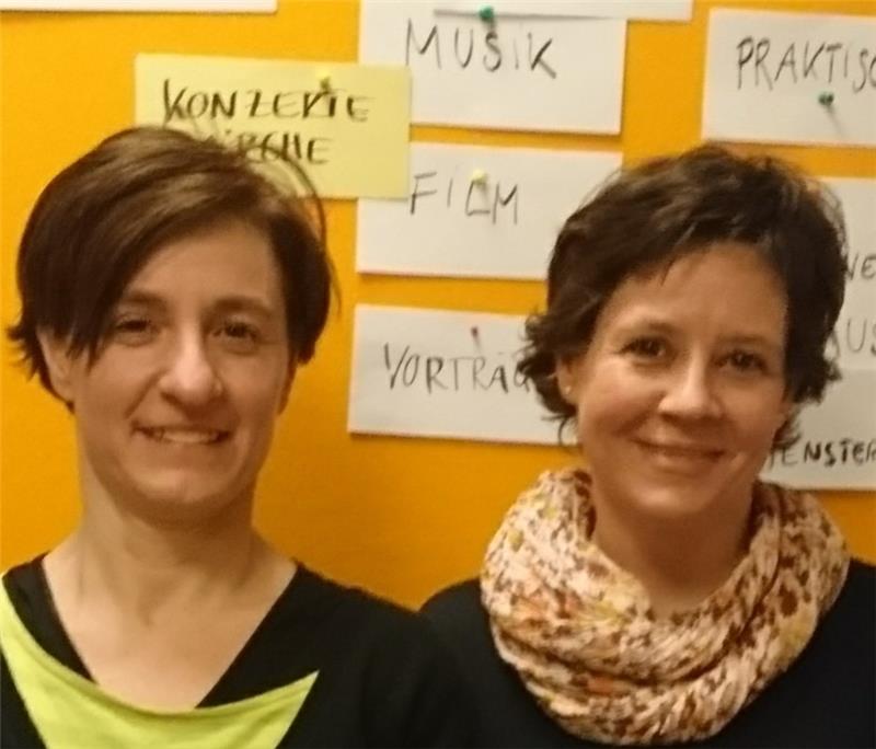 Zwei der drei Initiatorinnen des Kunst- und Kulturkreises : Karin Haenlein (links) und Daniela Subei.