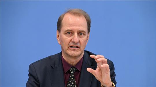  Andere Themenbereiche haben laut einer Studie des Umweltbundesamtes in der Wahrnehmung vieler Menschen an Dringlichkeit gewonnen.