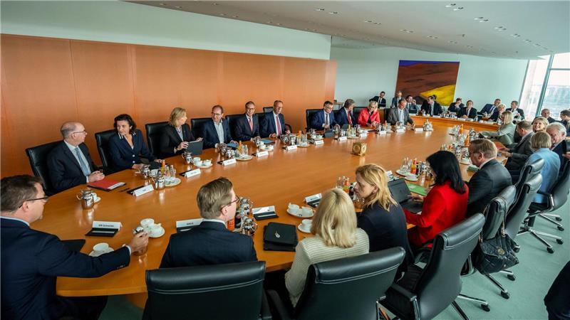 Bund will Bremen und Saarland Investitionen erleichtern Bisherige Auflagen im Zusammenhang mit sogenannten Sanierungshilfen sollen gelockert werden.