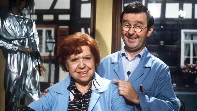  Brigitte Mira und Ernst Hilbich spielten die Hauptrollen in der TV-Serie „Funkes Werkstatt“. (Archivbild)