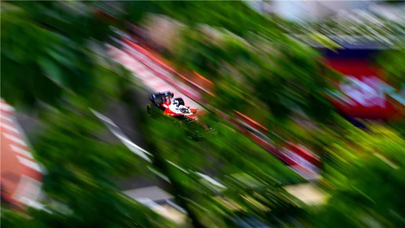  Der monegassische Ferrari-Pilot Charles Leclerc auf der Rennstrecke vor dem Großen Preis von Monaco.