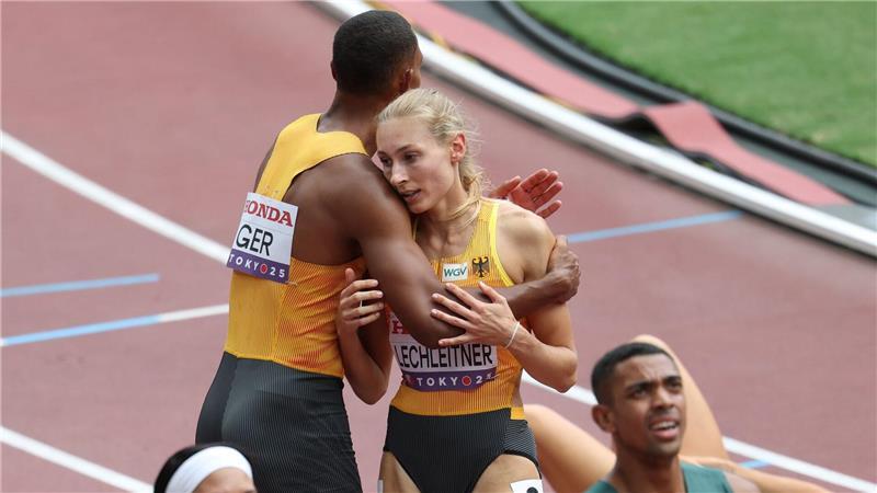 Bilder des Tages Emil Agyekum und Elisa Lechleitner (r) aus Deutschland nach dem Rennen.