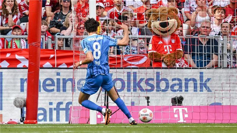 „Immer weiter“: Olise wehrt große Bayern-Panne vor Paris ab Eren Dinkçi schiebt den Ball zum Heidenheimer 2:0 ins Tor.