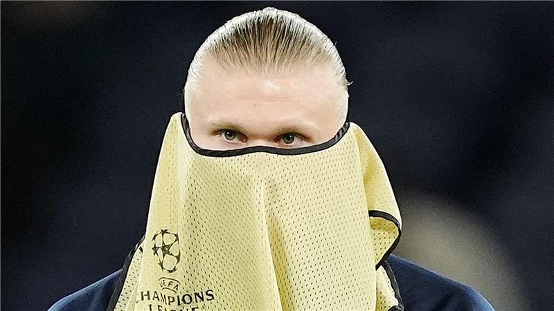  Erling Haaland von Manchester City vor dem Spiel.