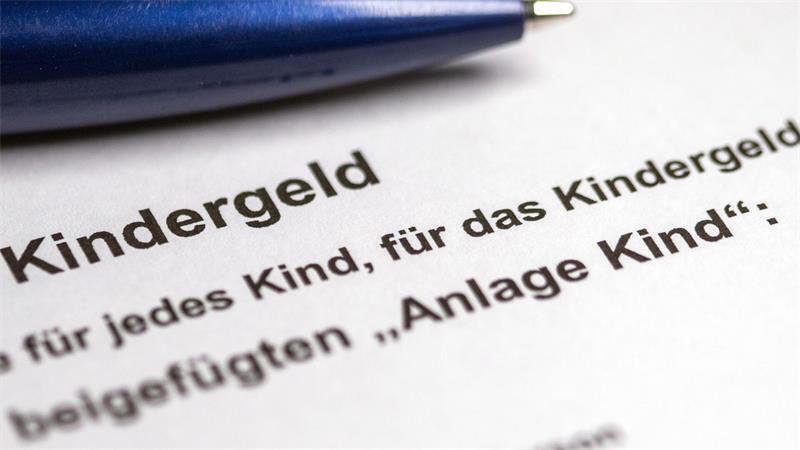  In mehreren Stufen soll das Kindergeld künftig „proaktiv“ ausbezahlt werden - ohne Antrag, also ohne Papierkram. (Symbolbild)