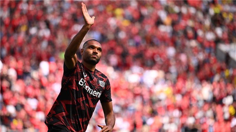 Transfer vor Abschluss: Tah macht Medizincheck bei Bayern Jonathan Tah bei seinem Abschied aus Leverkusen.