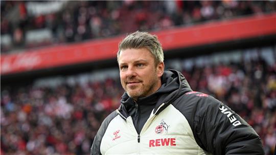  Lukas Kwasniok konzentriert sich auf seine Arbeit.