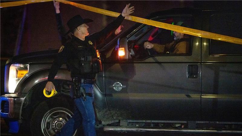  Mehrere Menschen sind tot. 