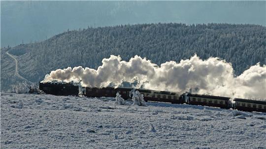  Winterlich zeigt sich der Brocken am ersten Weihnachtstag.