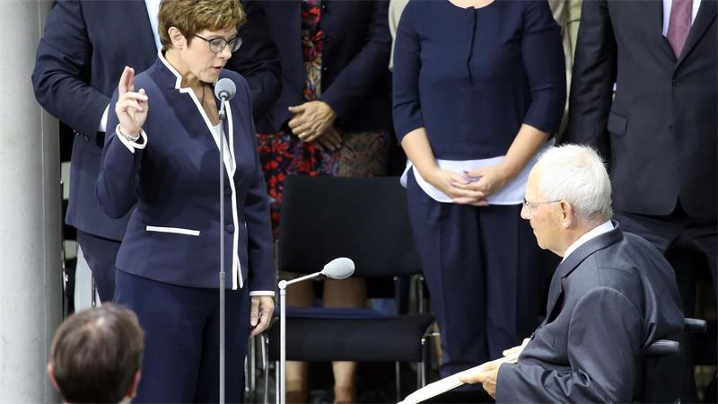 1 Stunde und 39 Minuten dauerte die Sondersitzung des Bundestags in der Sommerpause 2019. (Archivbild) 