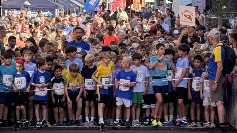 1000 Kinder haben sich für den diesjährigen Altstadtlauf in Buxtehude angemeldet (Archivbild).
