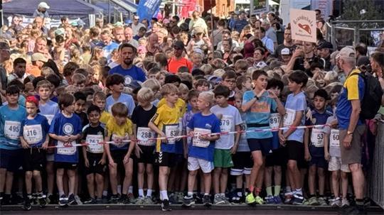1000 Kinder haben sich für den diesjährigen Altstadtlauf in Buxtehude angemeldet (Archivbild).