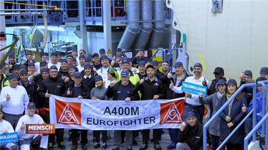 120 Beschäftigte von Airbus Aerostructures demonstrieren in Stade um den Erhalt ihrer Arbeitsplätze.