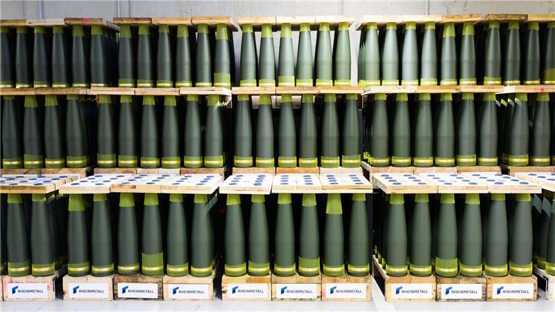 Deutsche Waffenfirmen an der Börse 155-Millimeter-Granaten in einem Rheinmetall-Werk.