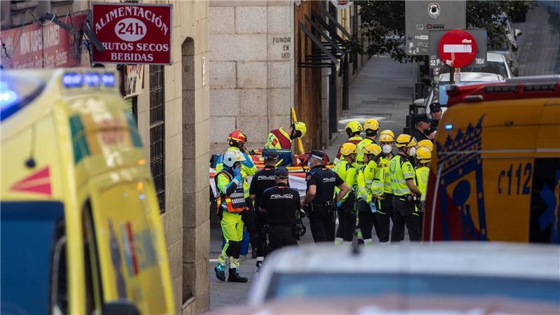 16 Einheiten der Madrider Feuerwehr waren zeitweise im Einsatz.
