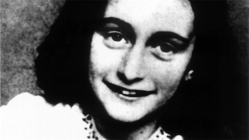 17 Insassen der JVA Billwerder wurden geschult, um Mitgefangene und Bedienstete durch eine Anne-Frank-Ausstellung zu führen. (Archivbild)
