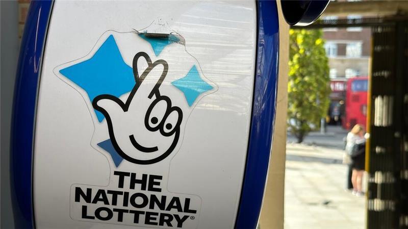177 Millionen Pfund: Britischer Lotto-Gewinner meldet sich 177 Millionen Pfund bedeuten den drittgrößten Jackpot der britischen Lotto-Geschichte. (Archivbild)