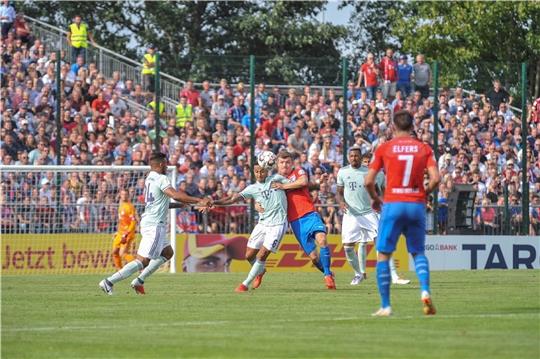 18. August 2018: Das DFB-Pokalspiel gegen Bayern München (0:1) war das Highlight in Jasper Gooßens Karriere als Fußballer. Fotos: Jan Iso Jürgens (Archiv)