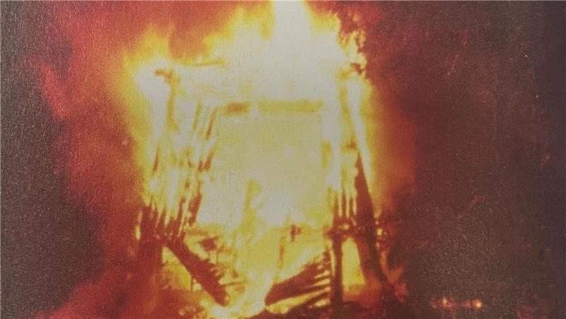 1967 geht das Leitfeuer in Cranz in Flammen auf.