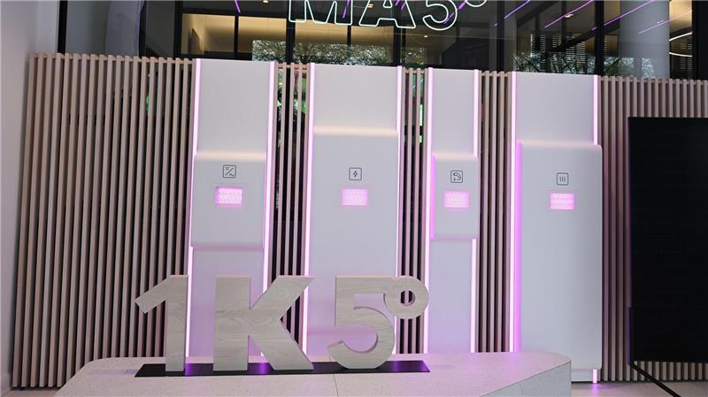 „1Komma5Grad“ verkauft seine Produkte in sogenannten Showrooms. 