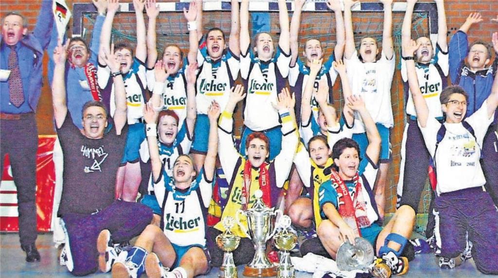 2001 gewann Leun mit dem TV Mainzlar den DHB-Pokal. 