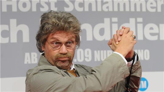 2009 kam der erste Film mit Hape Kerkeling als unsympathischer Lokaljournalist Horst Schlämmer in die Kinos. (Archivbild)