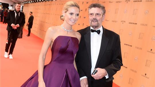 2015 durfte Modelpapa Günther Klum seine Tochter Heidi noch zur Bambi-Verleihung begleiten. Mittlerweile herrscht zwischen den beiden Funkstille.