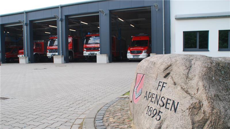 Feuerwehr Apensen: „Wir sind derzeit sehr gut ausgestattet“ 2017 wurde das Feuerwehrgerätehaus in Apensen bezogen.