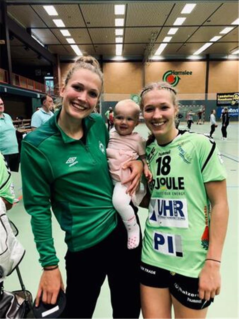 BSV gegen Leverkusen: Funkstille vor dem Duell der Andresen-Schwestern 2019 trafen die Schwestern Marie (links) und Johanna, hier mit einer Nichte, mit Werder Bremen und dem TSV Nord Harrislee aufeinander.
