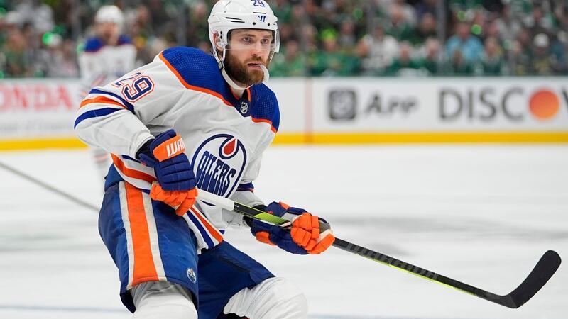 2020 wurde Draisaitl als erst zweiter Mannschaftssportler zum Sportler des Jahres gewählt.