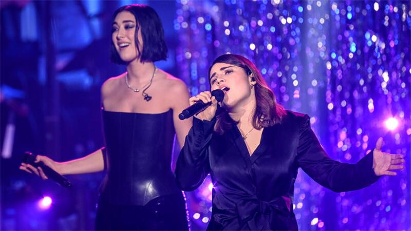 2021 schafften es Coach Elif (links) und ihr Schützling Linda Elsener ins Finale der Castingshow „The Voice of Germany".