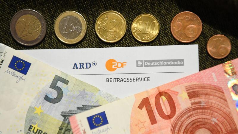 Kommission empfiehlt Erhöhung des Rundfunkbeitrags 2021 stieg der Rundfunkbeitrag zuletzt von 17,50 Euro auf 18,36 Euro.