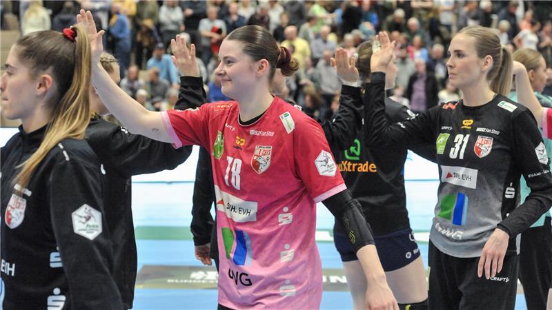 2022 debütierte Strauchmann in der Bundesliga.