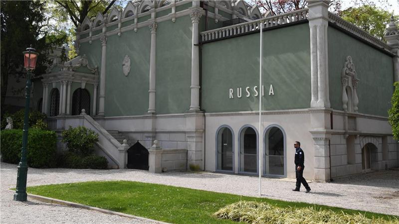 2022 und 2024 wurde der Pavillon von Russland nicht genutzt. Nun wird er wieder genutzt - wenn auch unter besonderen Bedingungen. (Archivbild)