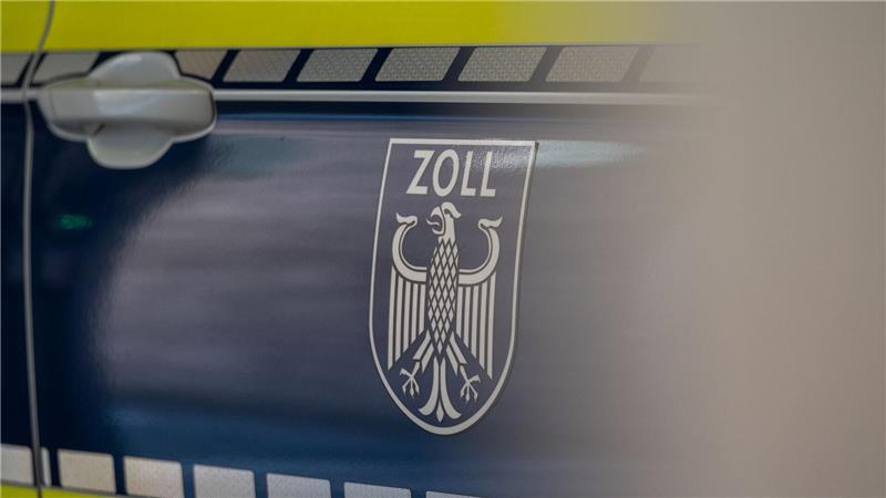Minister Klingbeil stellt Zoll-Jahresbilanz in Hamburg vor 2023 hatte der Zoll mehr als 413 Millionen Warensendungen abgefertigt. (Archivbild)