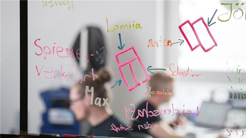 Mehr Gründer in Deutschland - und sie werden immer jünger 2024 haben sich mehr Menschen selbstständig gemacht - allerdings vor allem im Nebenerwerb. (Archivbild)