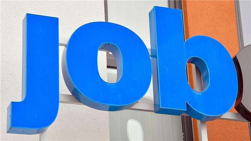 2025 hat sich der Arbeitsmarkt in Niedersachsen leicht positiv entwickelt.